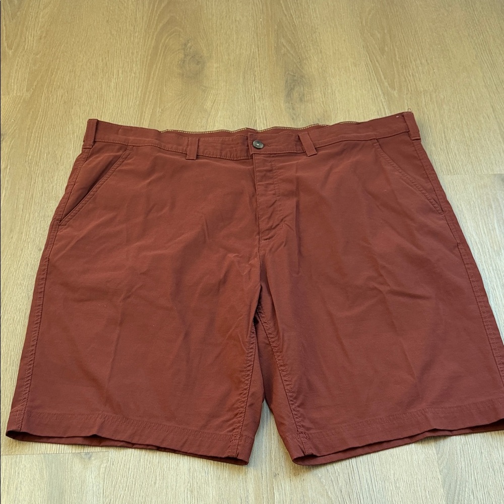 Men’s Eddie Bauer Hybrid Shorts - red
